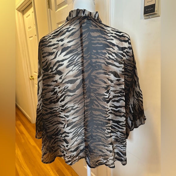 XXI size large sheer cardigan. - Picture 2 of 8